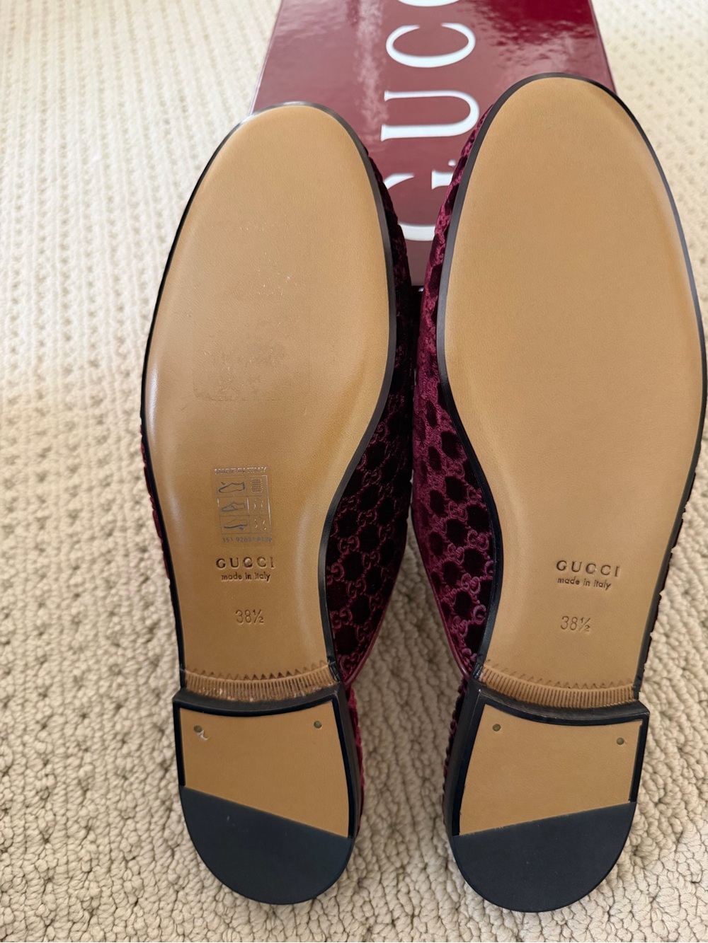 Gucci Burgundy Velvet Shoe Box - Picture 3 of 4